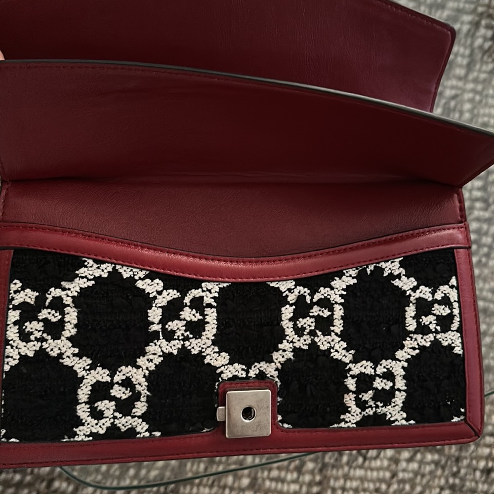 Gucci  perfect condition 100% original - Picture 11 of 15